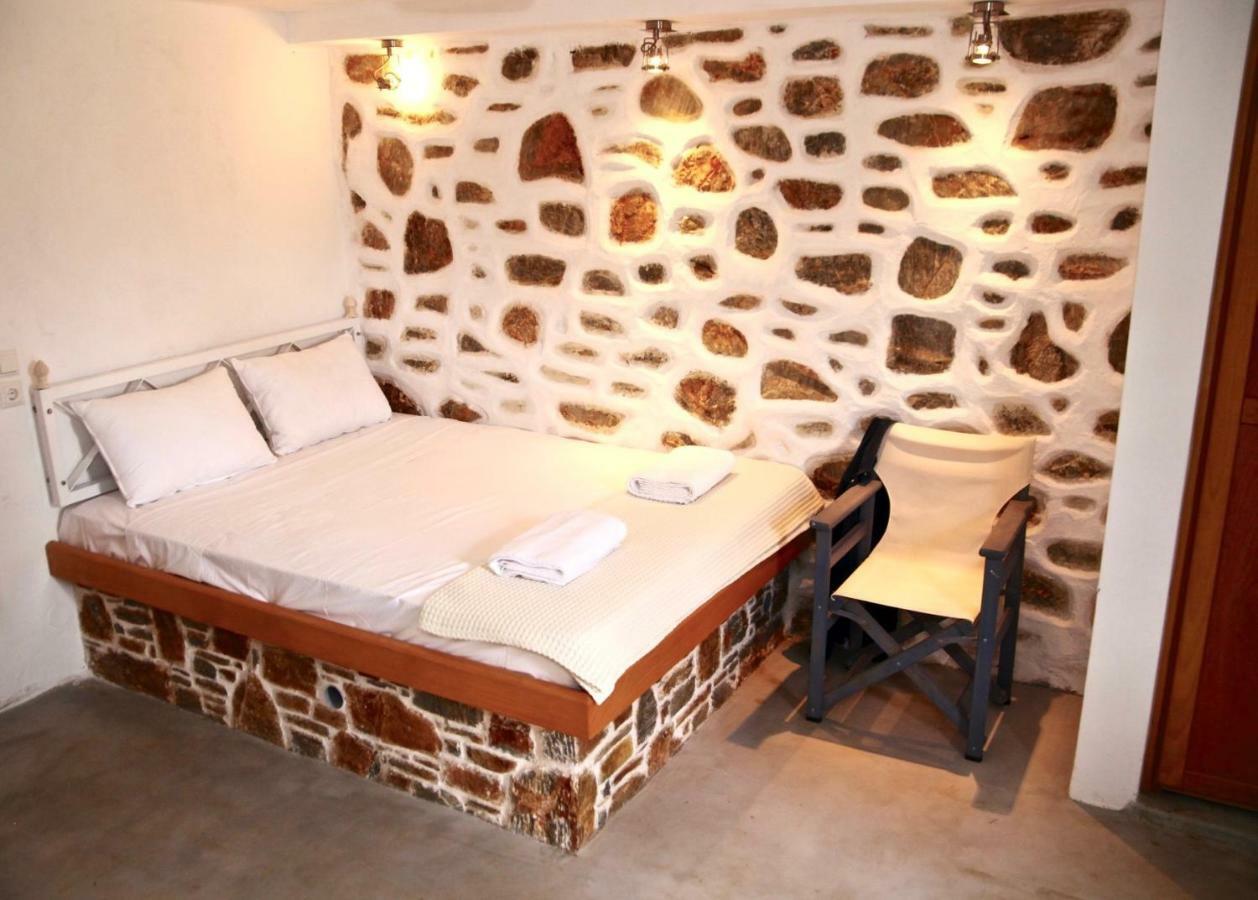 CasaMilos Stone Chalets Alónnisos Exterior foto