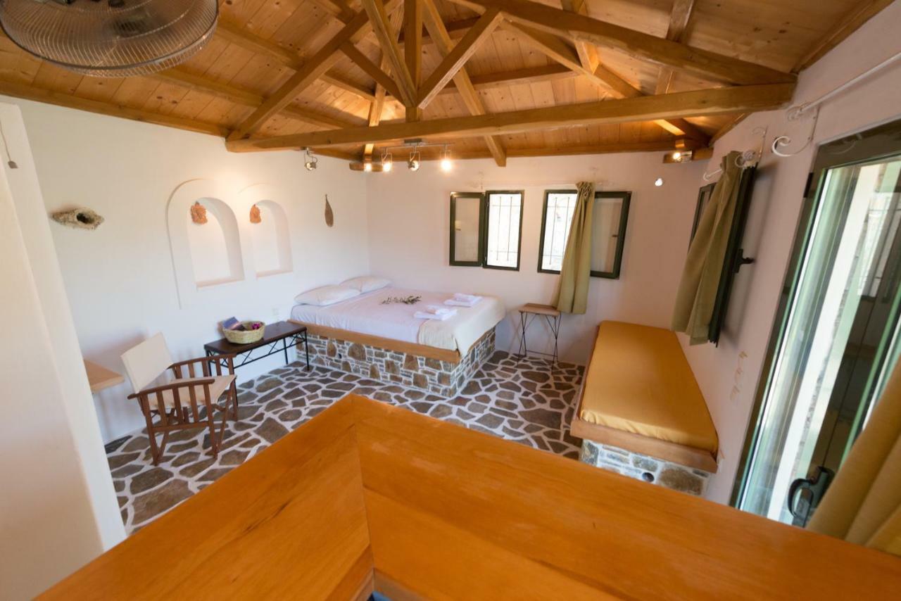 CasaMilos Stone Chalets Alónnisos Exterior foto