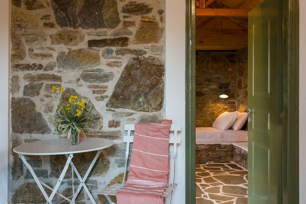 CasaMilos Stone Chalets Alónnisos Exterior foto